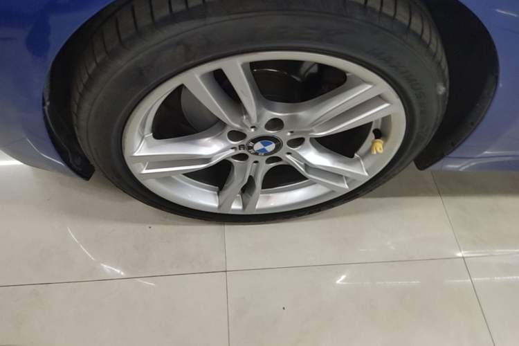 Used BMW 3 Series 2018 320Li Leading Model M Sport Package Left Front Wheel Hub