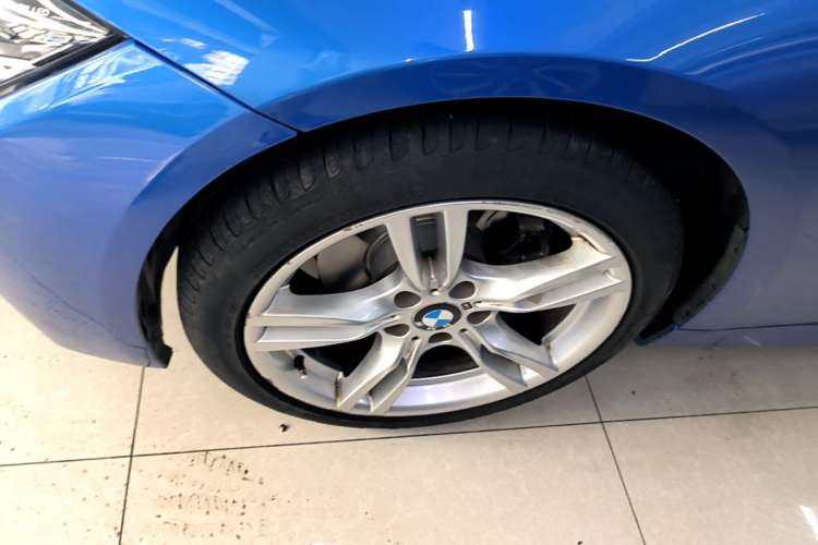 Used BMW 3 Series 2018 320Li Leading Model M Sport Package Left Front Wheel Hub