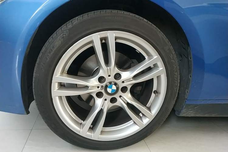 Used BMW 3 Series 2018 320Li Leading Model M Sport Package Left Front Wheel Hub