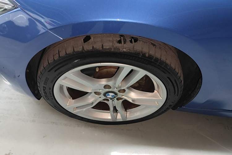 Used BMW 3 Series 2018 320Li Leading Model M Sport Package Left Front Wheel Hub