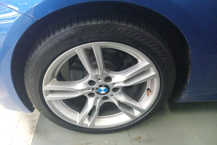 Used BMW 3 Series 2018 320Li Leading Model M Sport Package Left Front Wheel Hub