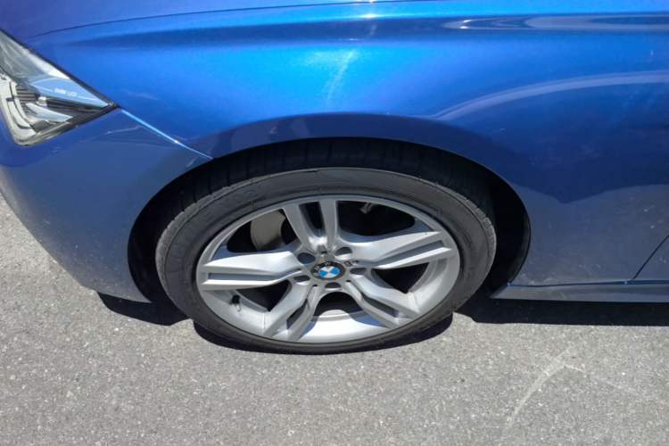 Used BMW 3 Series 2018 320i M Sport Package Left Front Wheel Hub
