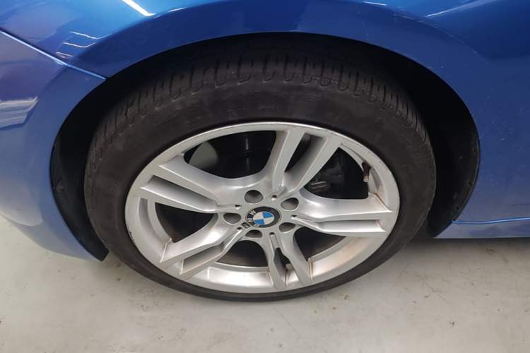 Used BMW 3 Series 2018 320Li Leading Model M Sport Package Left Front Wheel Hub