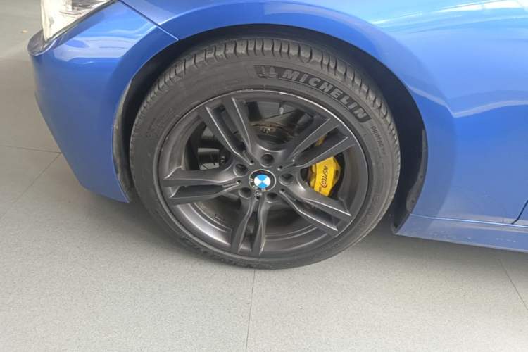 Used BMW 3 Series 2018 320Li Leading Model M Sport Package Left Front Wheel Hub