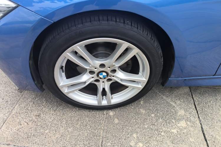 Used BMW 3 Series 2018 320Li Leading Model M Sport Package Left Front Wheel Hub