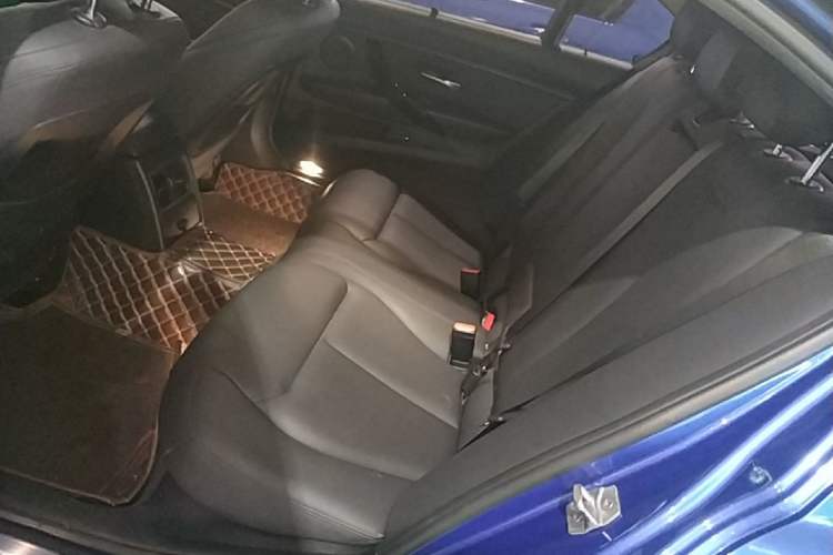 Used BMW 3 Series 2018 320Li Leading Model M Sport Package Left Rear Seat