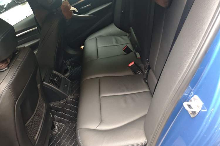 Used BMW 3 Series 2018 320i M Sport Night Edition Left Rear Seat