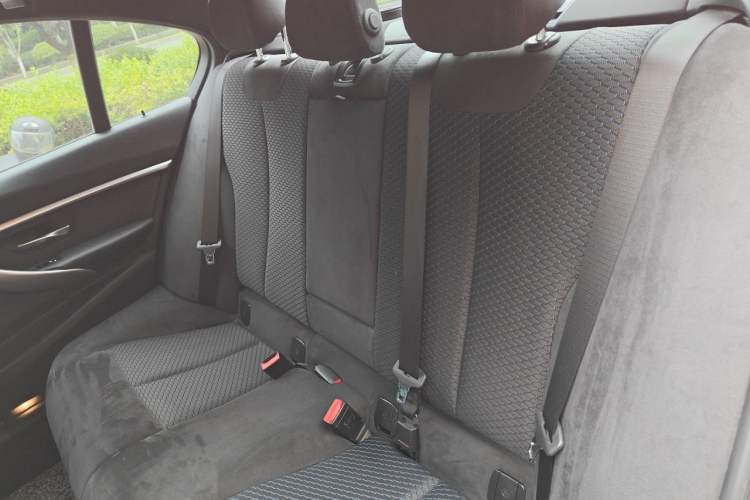 Used BMW 3 Series 2018 320i M Sport Night Edition Left Rear Seat