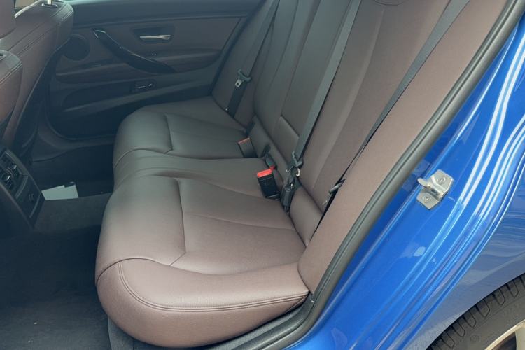Used BMW 3 Series 2018 320Li Leading Model M Sport Package Left Rear Seat