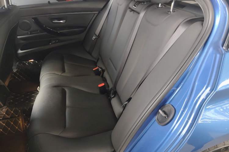 Used BMW 3 Series 2018 320Li Leading Model M Sport Package Left Rear Seat