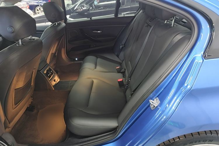 Used BMW 3 Series 2018 320Li Leading Model M Sport Package Left Rear Seat