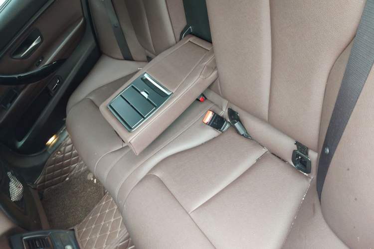 Used BMW 3 Series 2018 320Li Leading Model M Sport Package Left Rear Seat