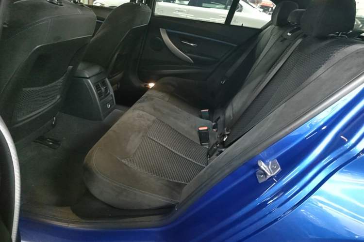 Used BMW 3 Series 2018 320i M Sport Package Left Rear Seat