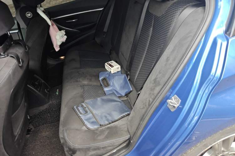 Used BMW 3 Series 2018 320i M Sport Night Edition Left Rear Seat