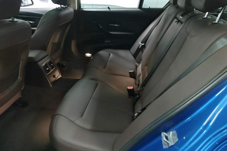 Used BMW 3 Series 2018 320Li Leading Model M Sport Package Left Rear Seat