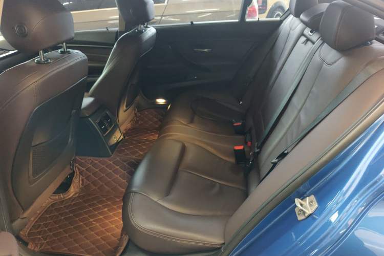 Used BMW 3 Series 2018 320Li Leading Model M Sport Package Left Rear Seat