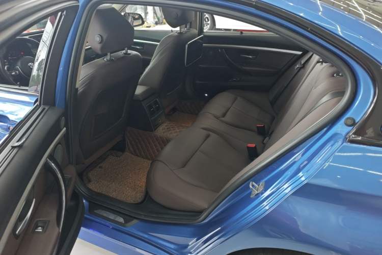 Used BMW 3 Series 2018 320Li Leading Model M Sport Package Left Rear Seat