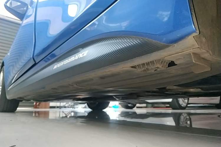 Used BMW 3 Series 2018 320Li Leading Model M Sport Package Left Side Sill