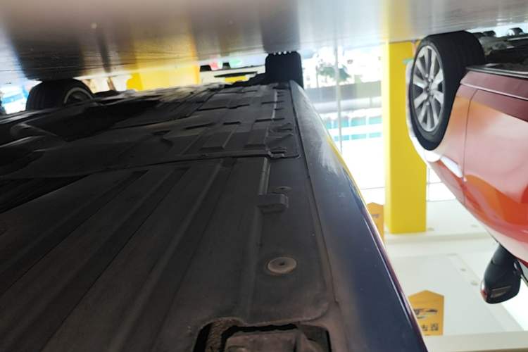 Used BMW 3 Series 2018 320Li M Sport Night Edition Left Side Sill