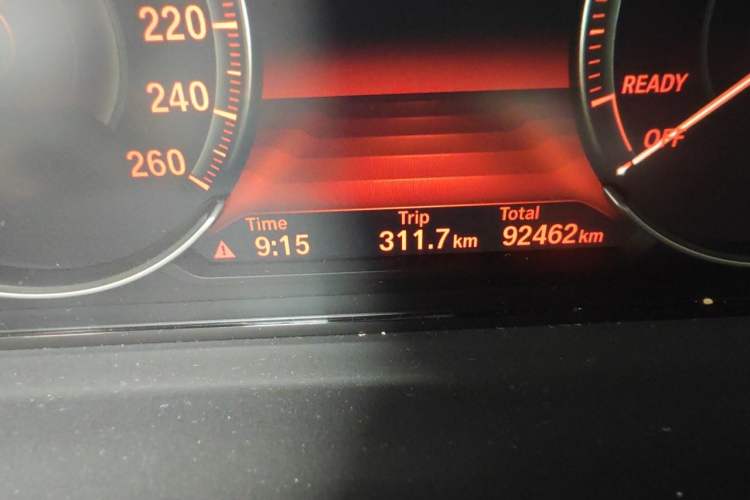 Used BMW 3 Series 2018 320Li Leading Luxury Package Odometer Close Up