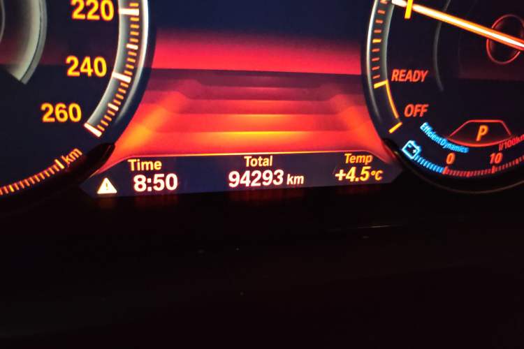 Used BMW 3 Series 2018 330i M Sport Night Edition Odometer Close Up