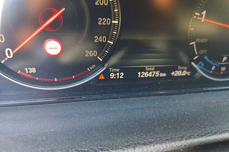 Used BMW 3 Series 2018 320i M Sport Night Edition Odometer Close Up