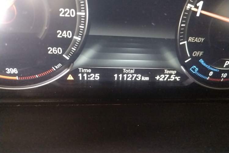 Used BMW 3 Series 2018 320Li Leading Model M Sport Package Odometer Close Up