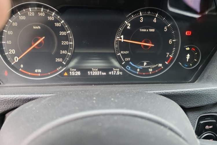 Used BMW 3 Series 2018 320Li Leading Model M Sport Package Odometer Close Up