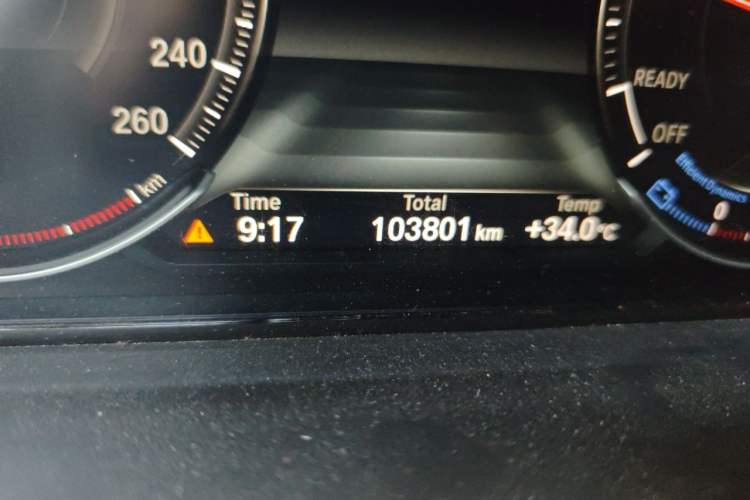 Used BMW 3 Series 2018 320Li Leading Model M Sport Package Odometer Close Up