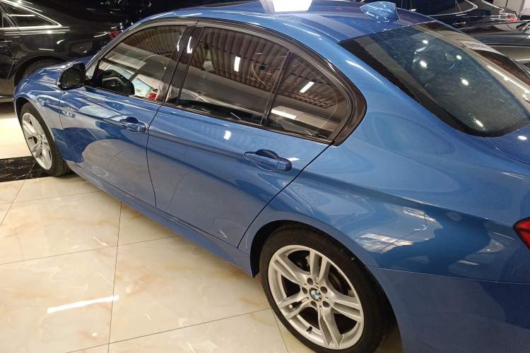 Used BMW 3 Series 2018 320i M Sport Package Rear Left 45 Deg