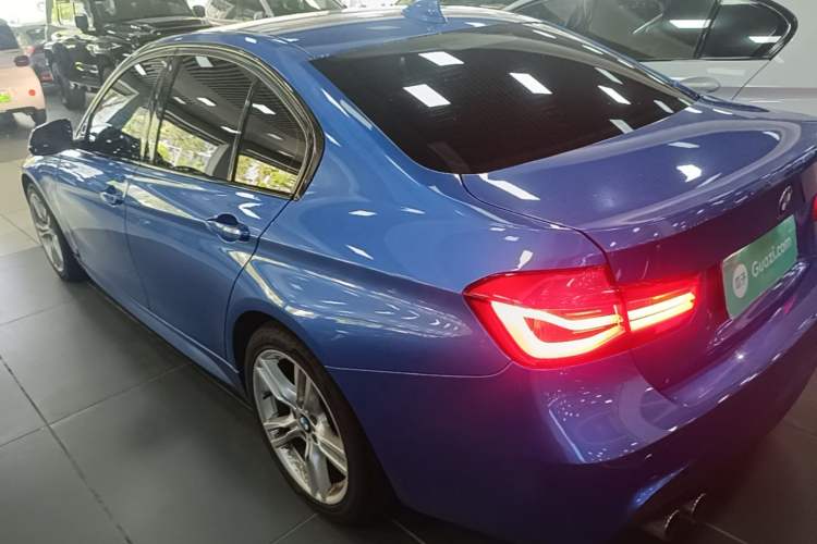 Used BMW 3 Series 2018 320i M Sport Package Rear Left 45 Deg
