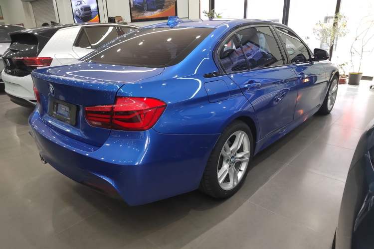 Used BMW 3 Series 2018 320Li Leading Model M Sport Package Rear Right 45 Deg