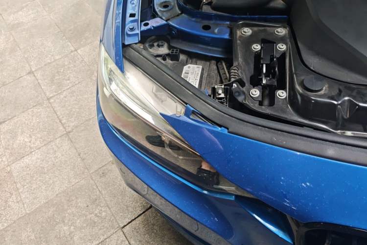 Used BMW 3 Series 2018 320i M Sport Night Edition Right Front Headlight