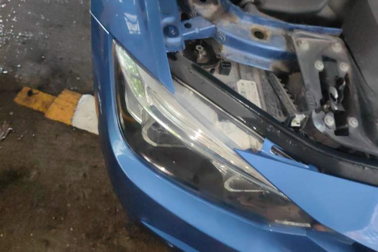 Used BMW 3 Series 2018 320i M Sport Night Edition Right Front Headlight