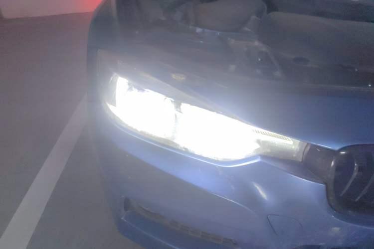 Used BMW 3 Series 2018 320i M Sport Night Edition Right Front Headlight