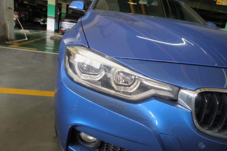 Used BMW 3 Series 2018 320i M Sport Package Right Front Headlight