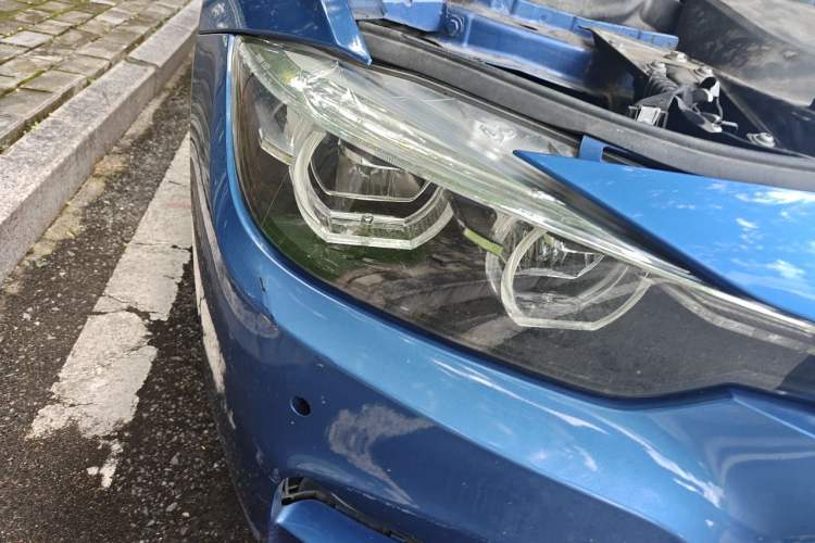 Used BMW 3 Series 2018 320i M Sport Night Edition Right Front Headlight
