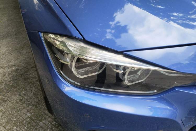 Used BMW 3 Series 2018 330Li M Sport Shadow Edition Right Front Headlight