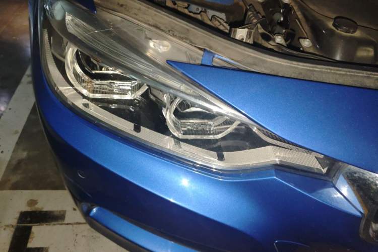 Used BMW 3 Series 2018 320Li Leading Model M Sport Package Right Front Headlight