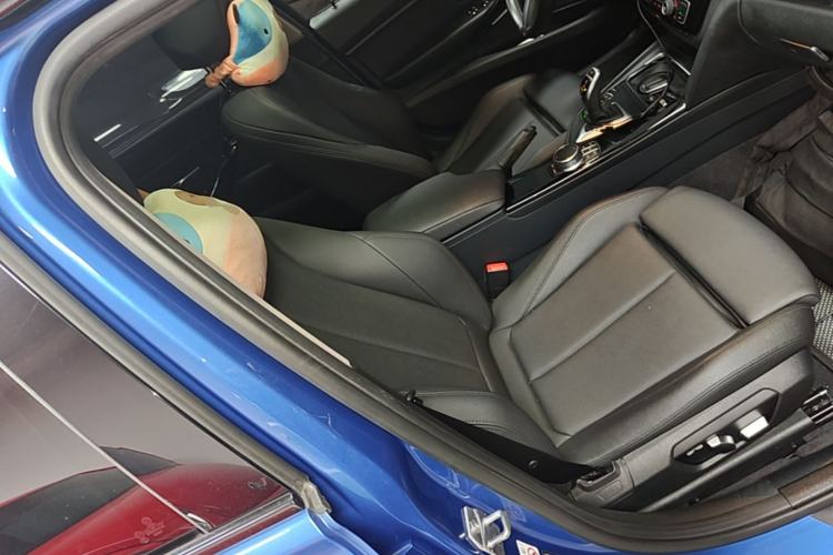 Used BMW 3 Series 2018 320Li Leading Model M Sport Package Right Front Seat