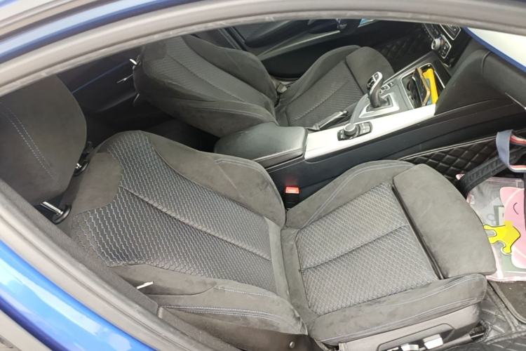Used BMW 3 Series 2018 320i M Sport Package Right Front Seat