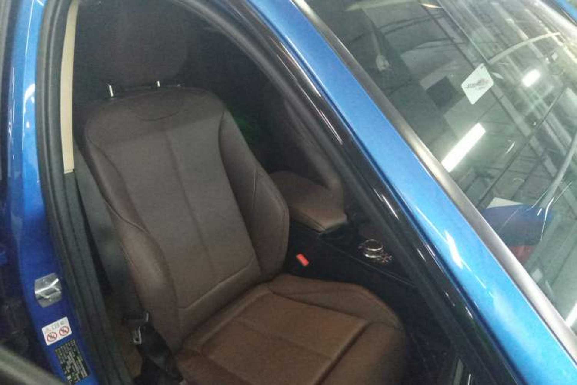 Used BMW 3 Series 2018 320Li Leading Model M Sport Package Right Front Seat