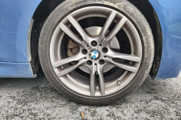 Used BMW 3 Series 2018 330Li M Sport Shadow Edition Right Front Wheel Hub