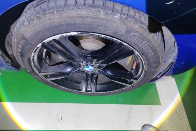 Used BMW 3 Series 2018 320i M Sport Night Edition Right Front Wheel Hub