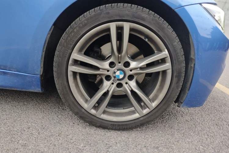 Used BMW 3 Series 2018 320Li M Sport Night Edition Right Front Wheel Hub