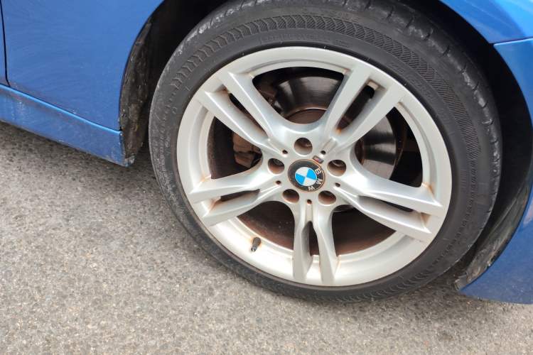 Used BMW 3 Series 2018 320Li M Sport Night Edition Right Front Wheel Hub