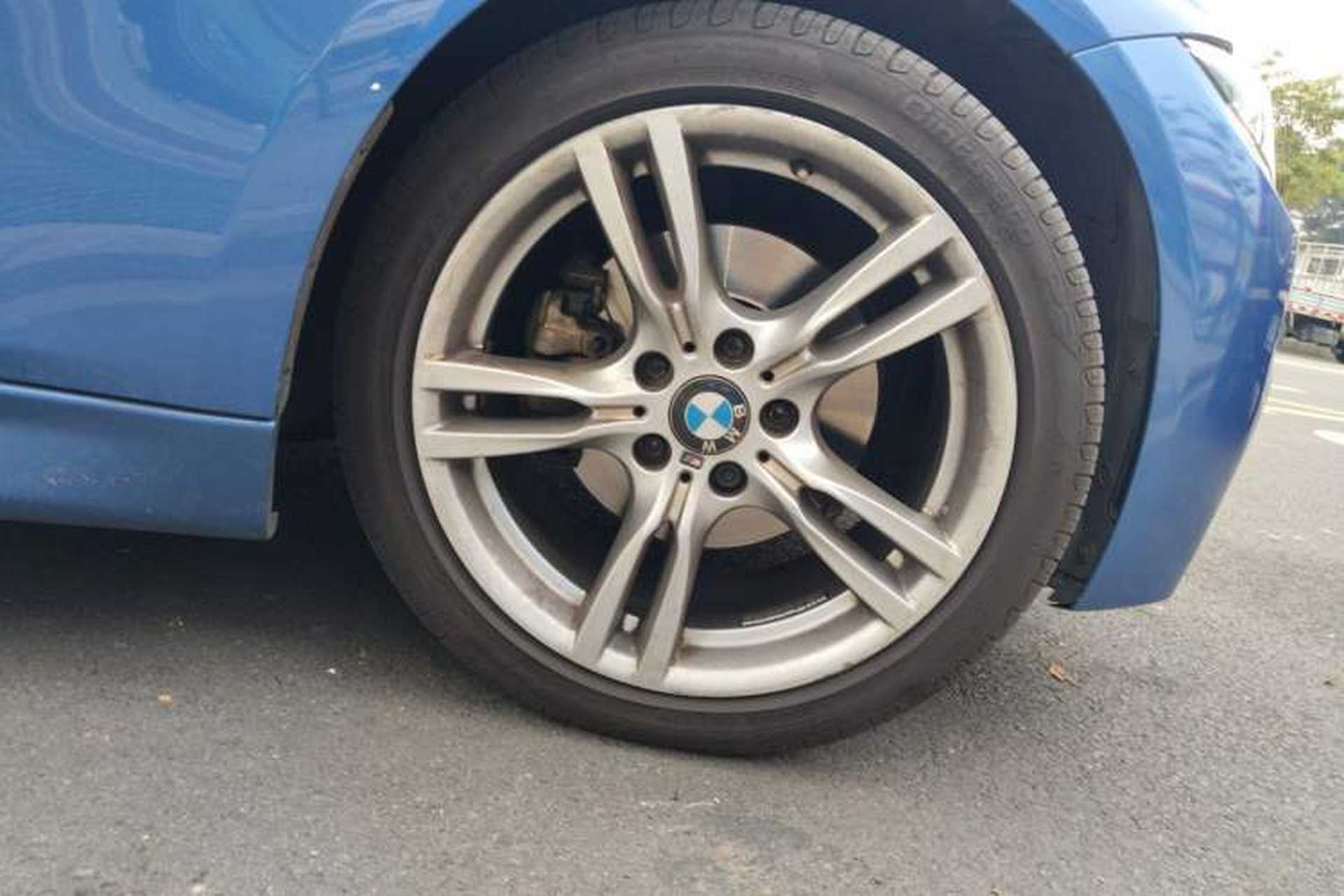 Used BMW 3 Series 2018 320Li Leading Model M Sport Package Right Front Wheel Hub