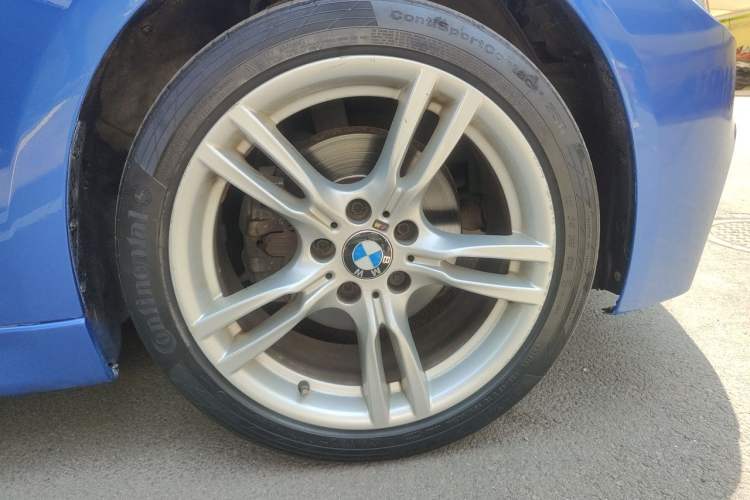 Used BMW 3 Series 2018 320Li Leading Model M Sport Package Right Front Wheel Hub