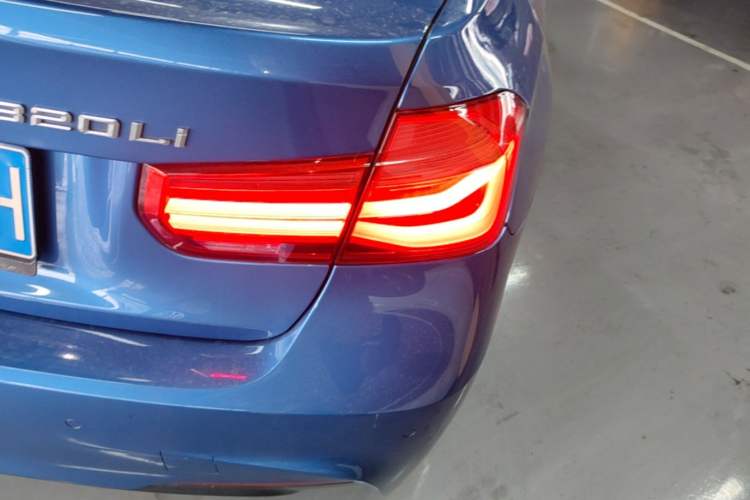 Used BMW 3 Series 2018 320Li Leading Model M Sport Package Right Rear Taillight