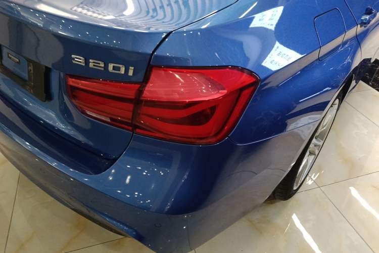 Used BMW 3 Series 2018 320i M Sport Package Right Rear Taillight